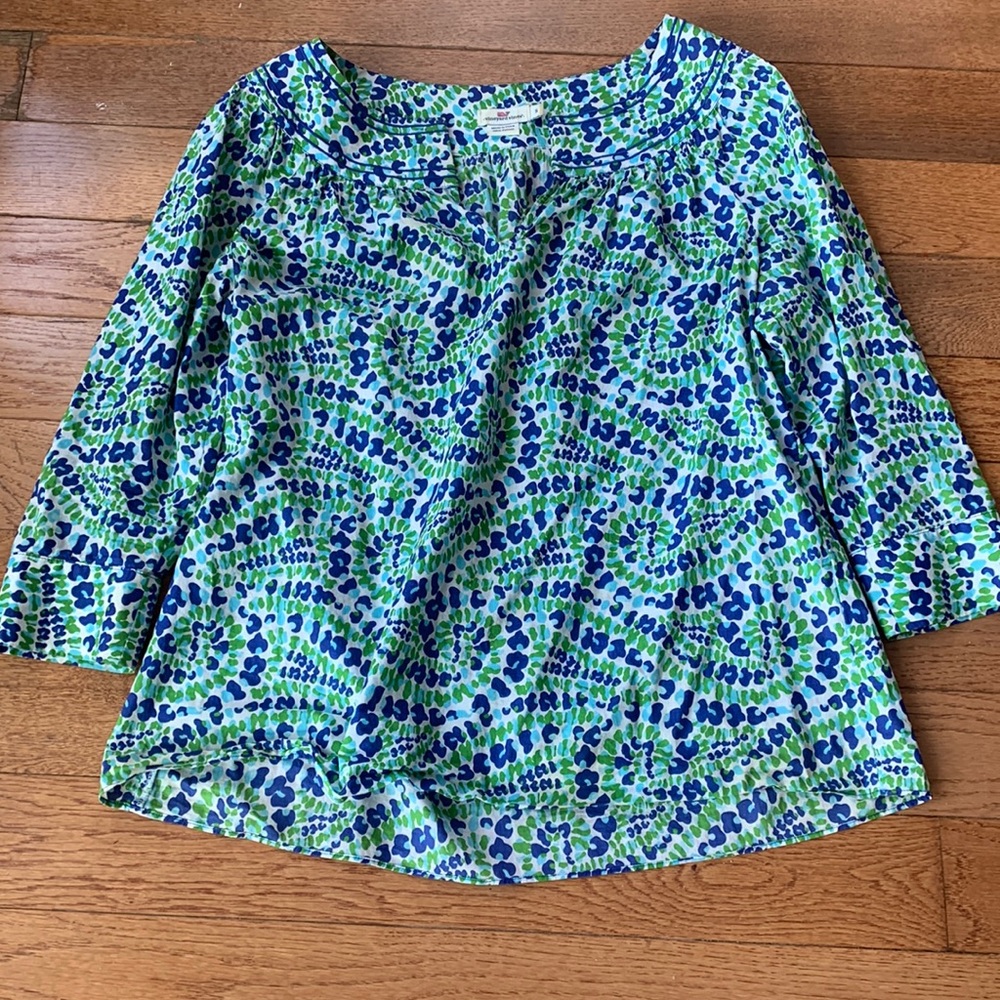 Vineyard Vines blue, green leopard print blouse